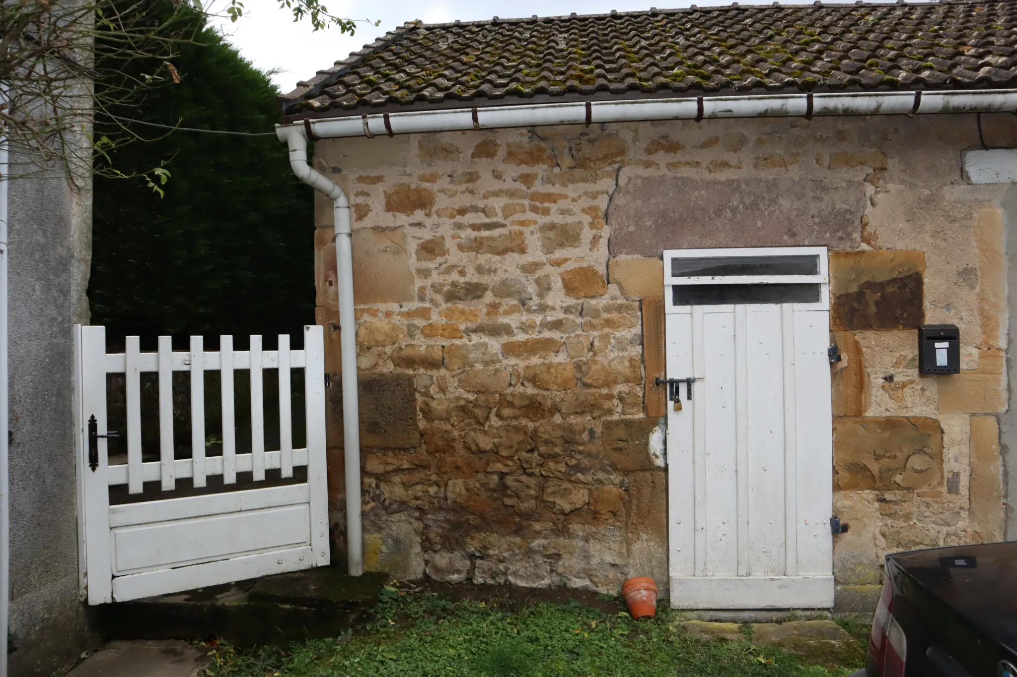 Appartement 3 pièces à vendre à Curgy avec jardin 