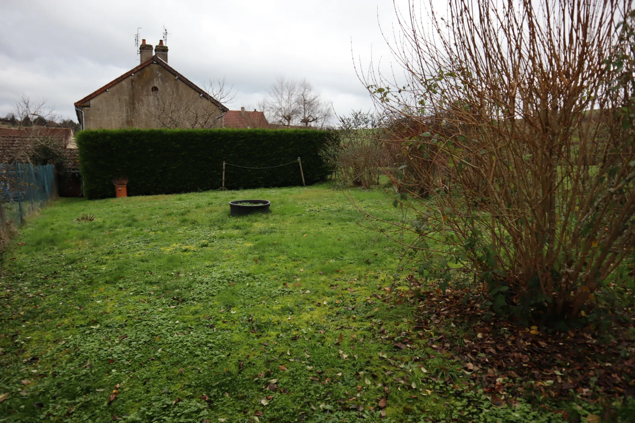 Appartement 3 pièces à vendre à Curgy avec jardin 