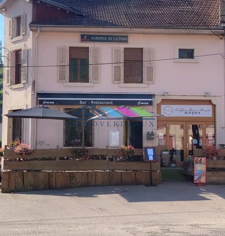 Charmante auberge de 400 m² à Vexaincourt à vendre 