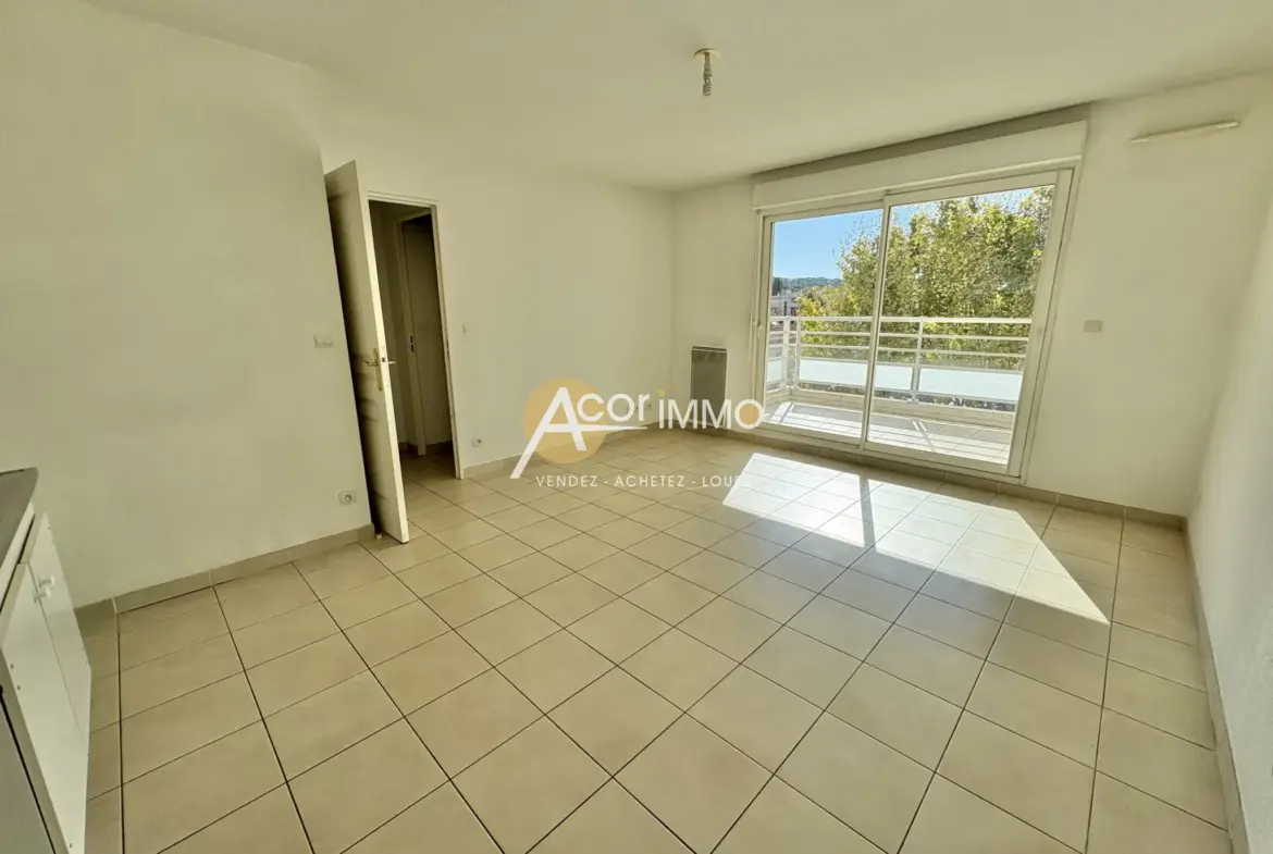 Vente Appartement T2 avec garage à La Seyne-Sur-Mer 