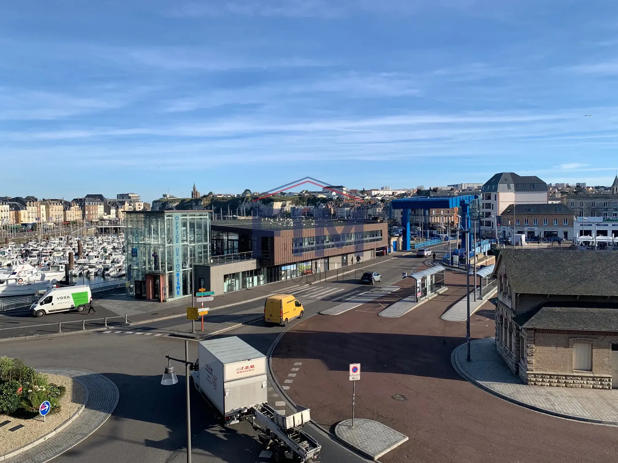 À vendre : Appartement lumineux F2 à Dieppe avec vue sur le port de plaisance 