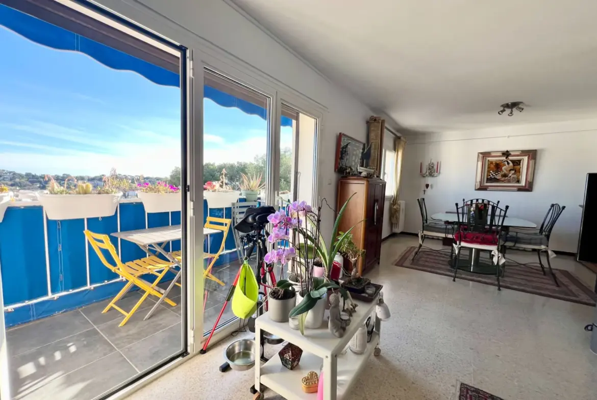 Superbe appartement T4 rénové à vendre à Toulon La Serinette 