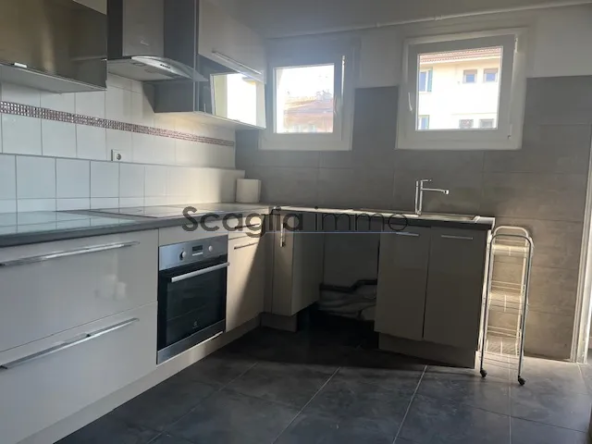 Vente Appartement T3 au 3ème étage à Ajaccio