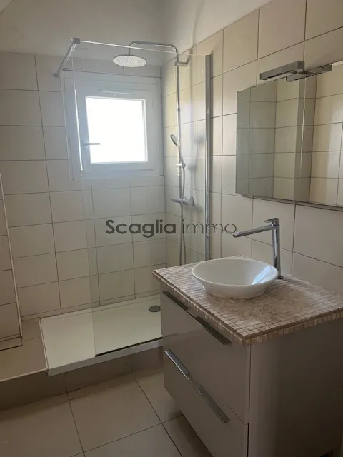 Vente Appartement T3 au 3ème étage à Ajaccio 