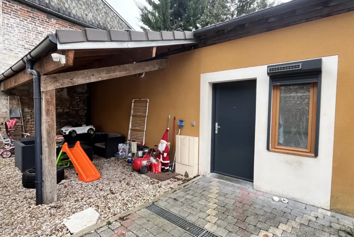 Maison à vendre à Etampes, proche gare avec terrasse 