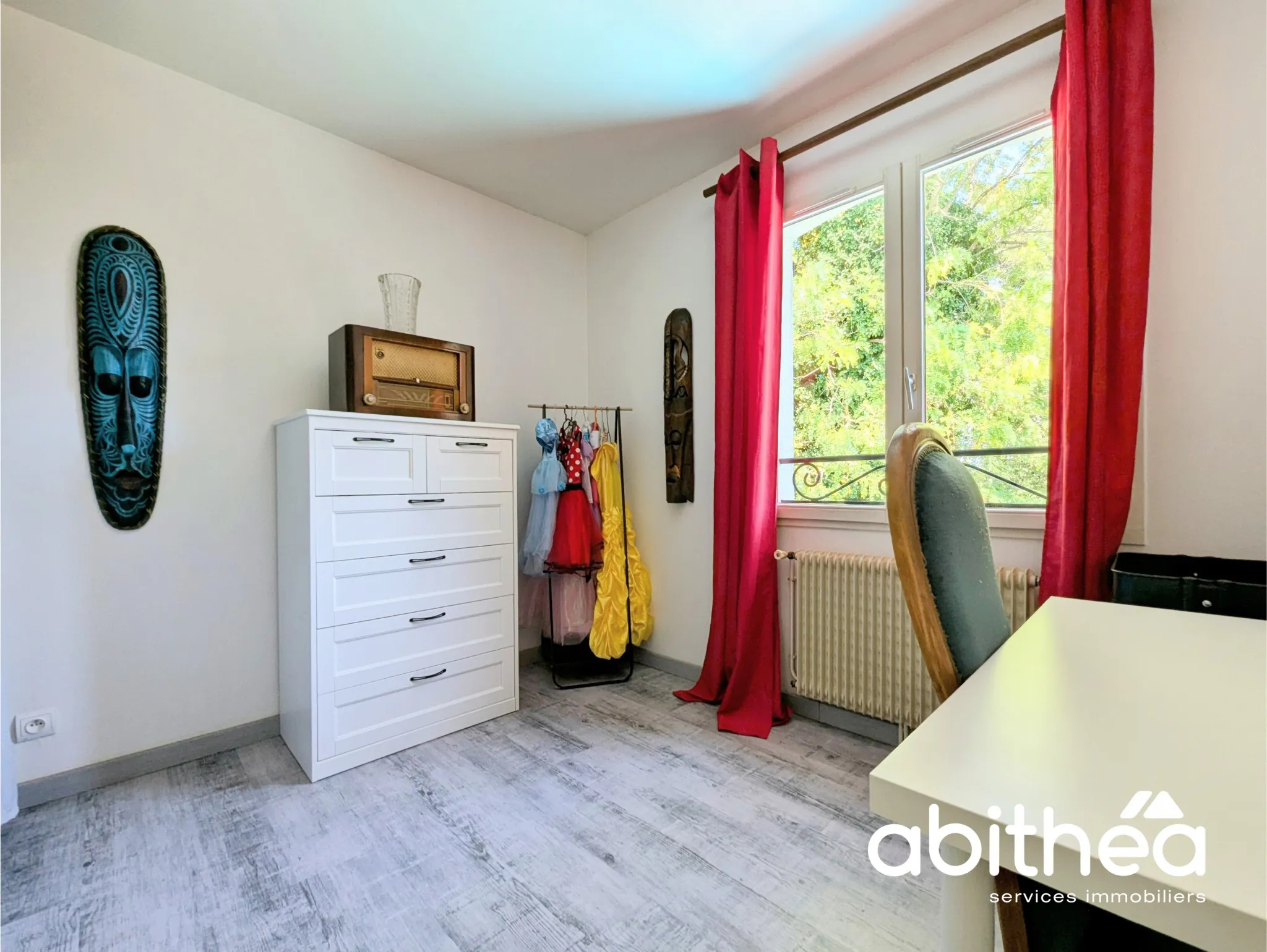 Belle maison avec jardin et piscine à Libourne 