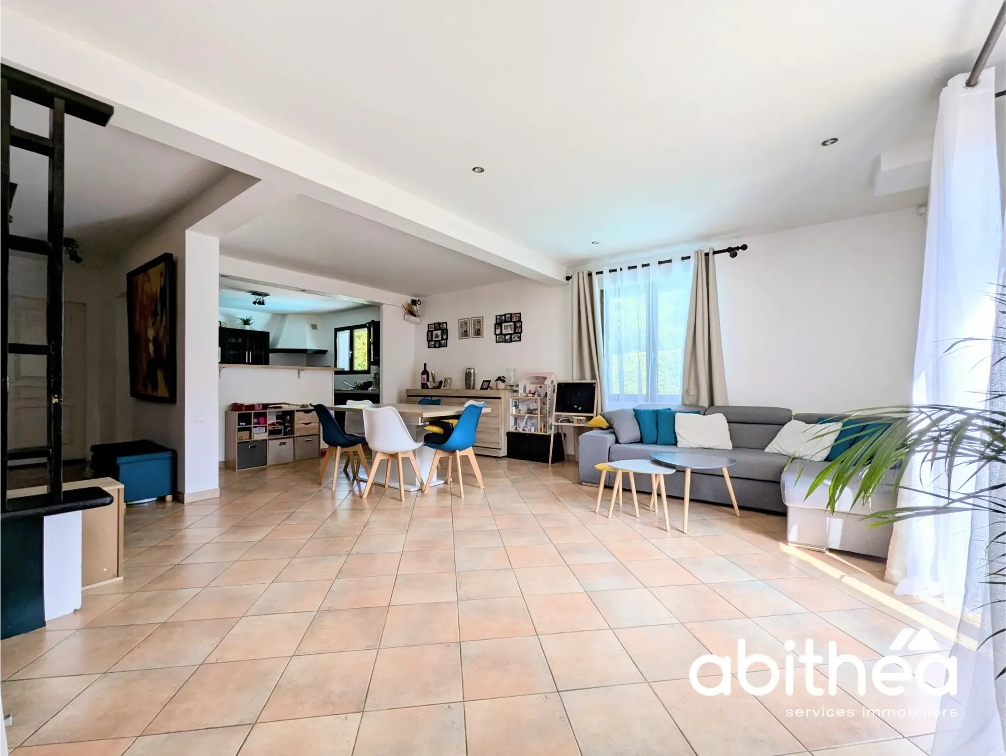 Belle maison avec jardin et piscine à Libourne 