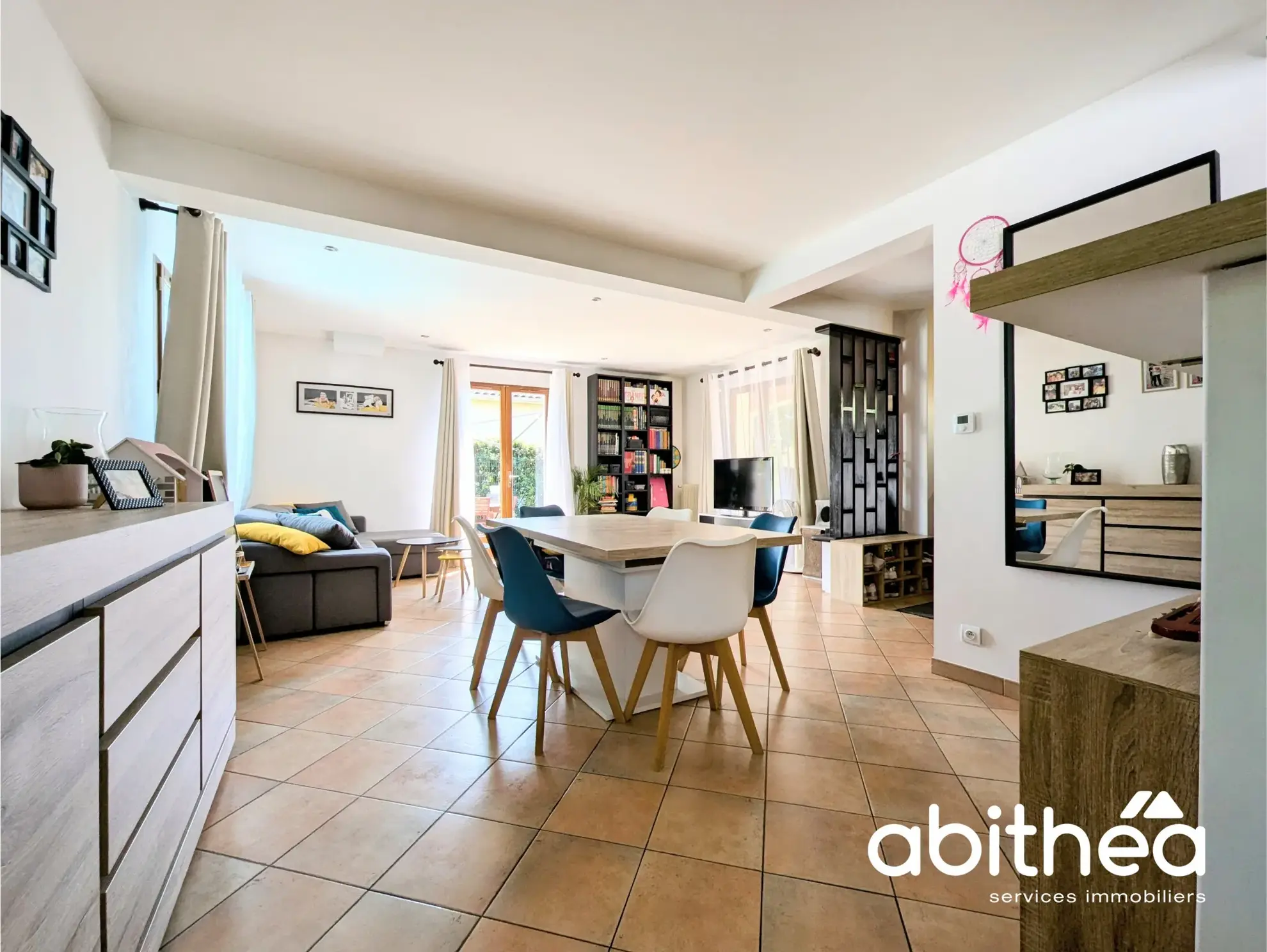 Belle maison avec jardin et piscine à Libourne 