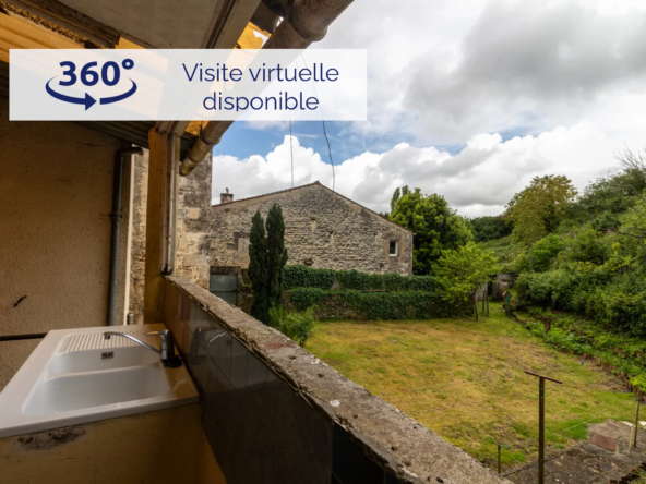 Maison à rénover avec jardin et garage à Saint-Savinien