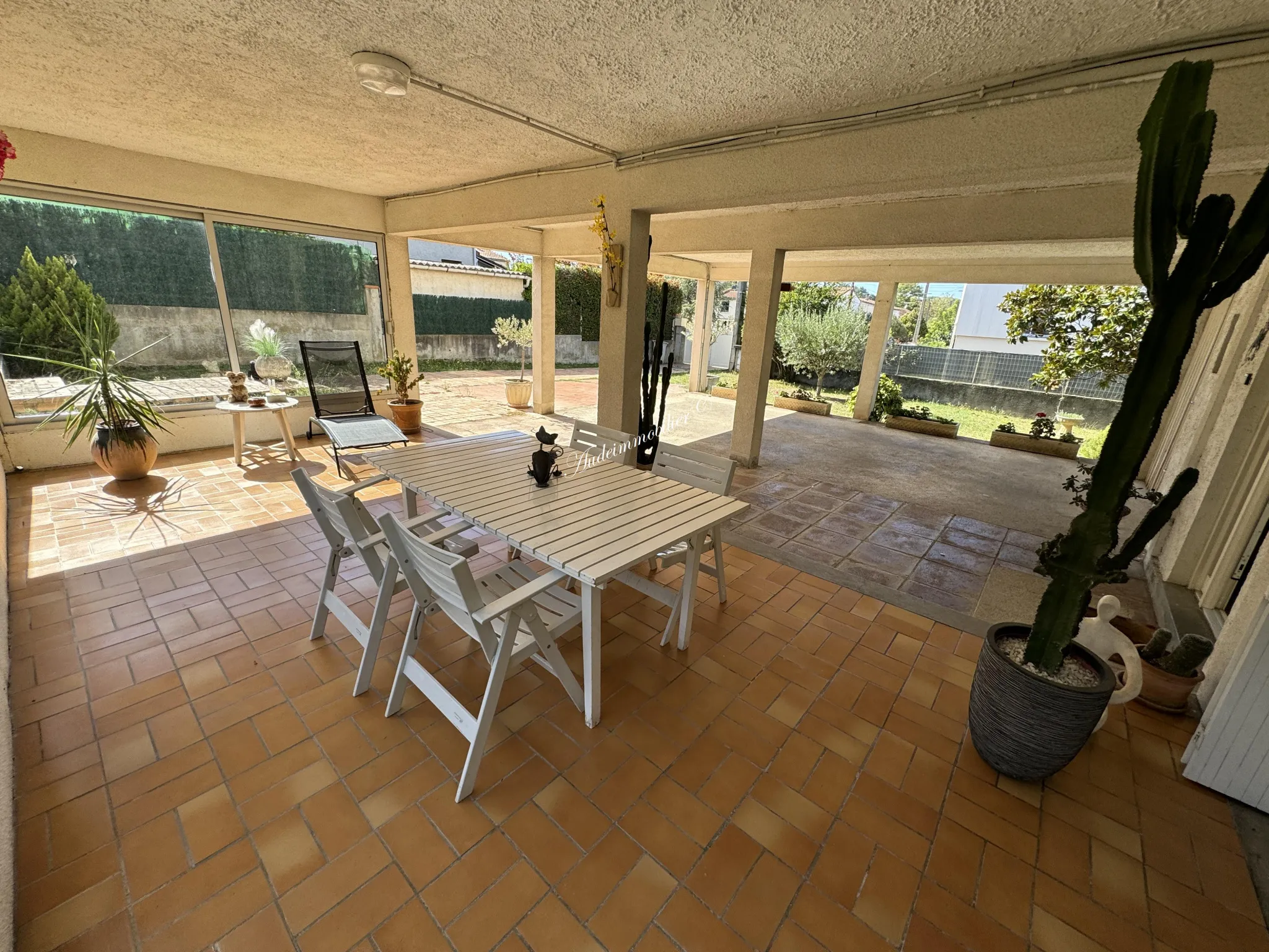 Maison à vendre à Limoux avec garage et jardin 