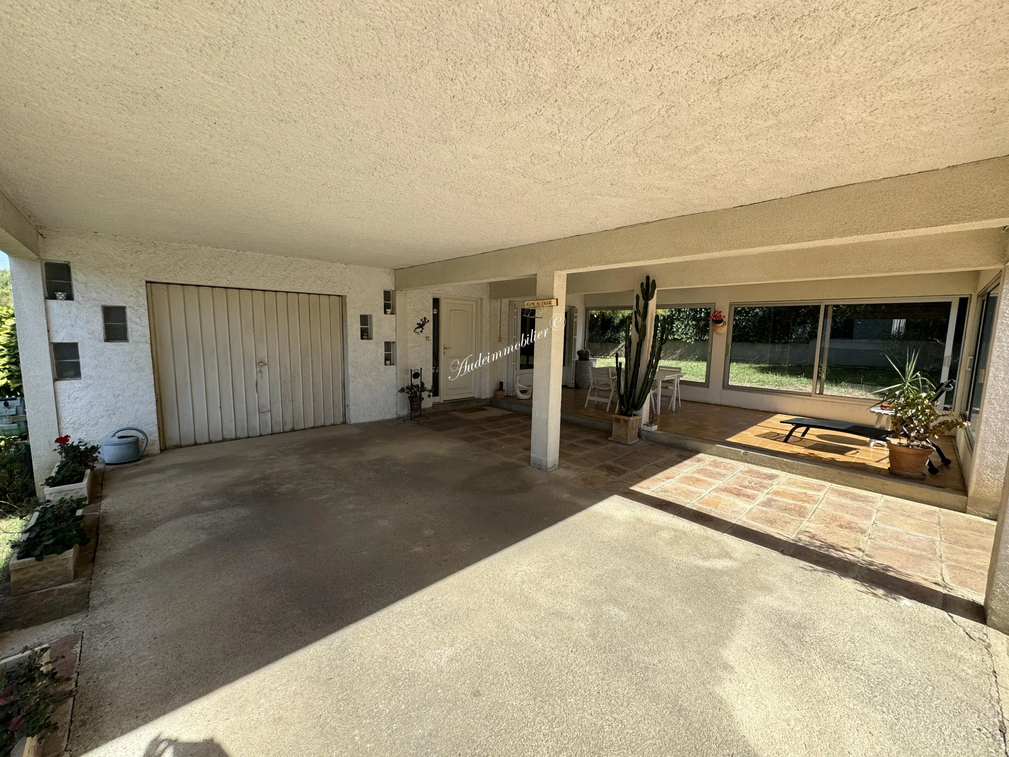 Maison à vendre à Limoux avec garage et jardin 