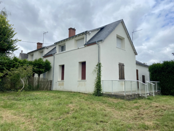 À vendre : Ensemble de 2 maisons à Saint-Hilaire-de-Court