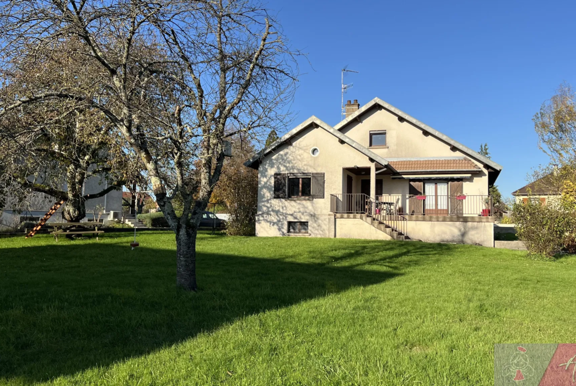 Maison individuelle sur sous-sol à Choisey, 143 m² 