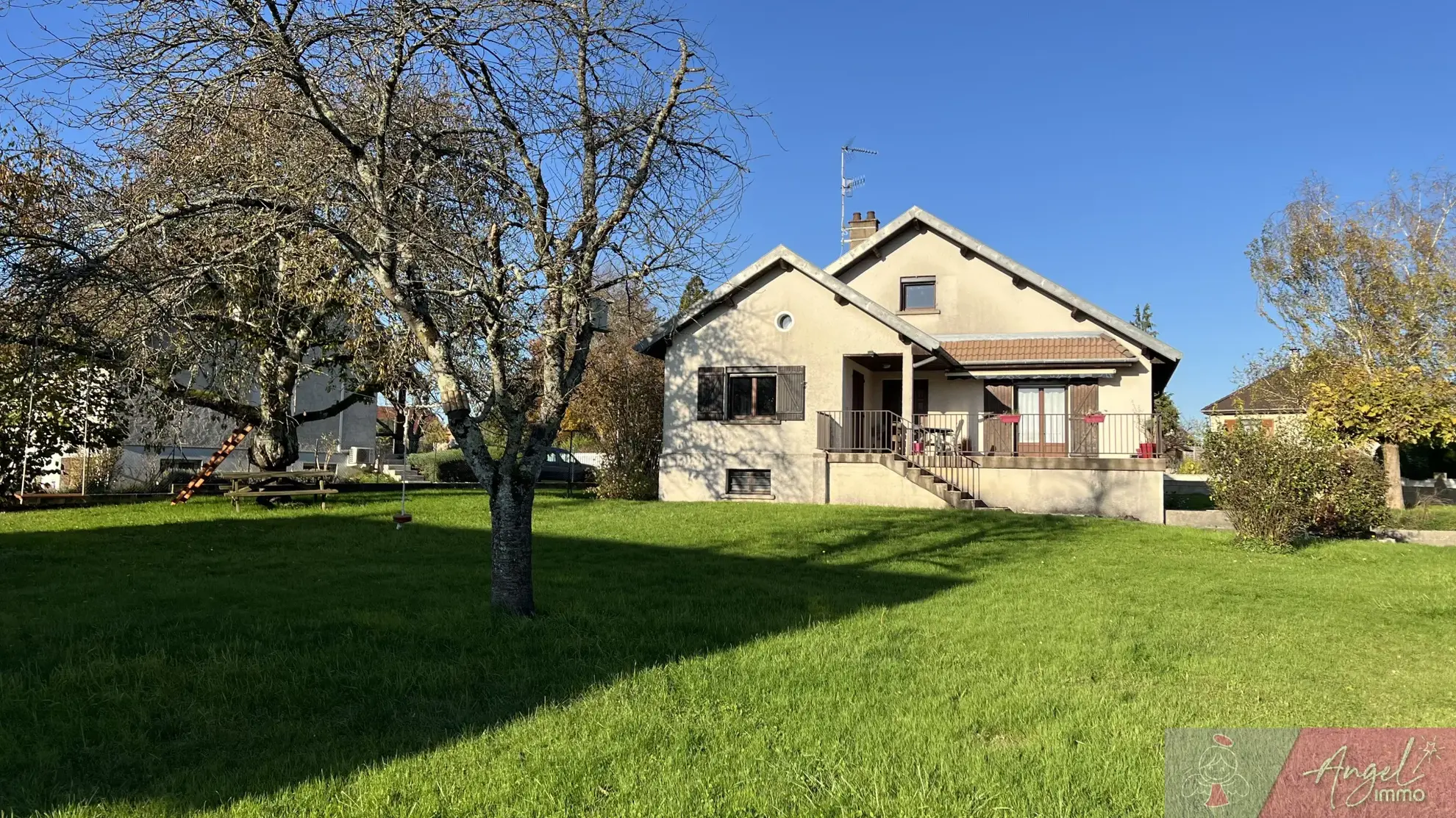 Maison individuelle sur sous-sol à Choisey, 143 m² 