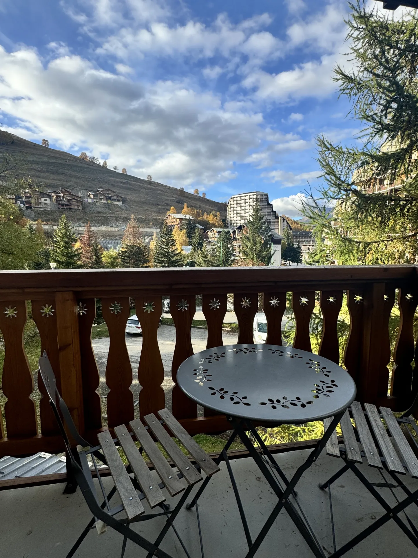 Jolie studette rénovée avec balcon au pied des pistes à Les Deux Alpes 