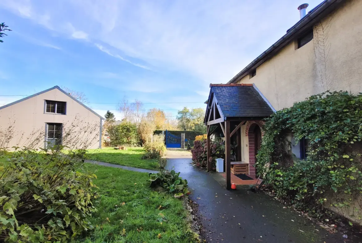 Maison de charme à vendre à Saint Didier - 122 m2 avec jardin 