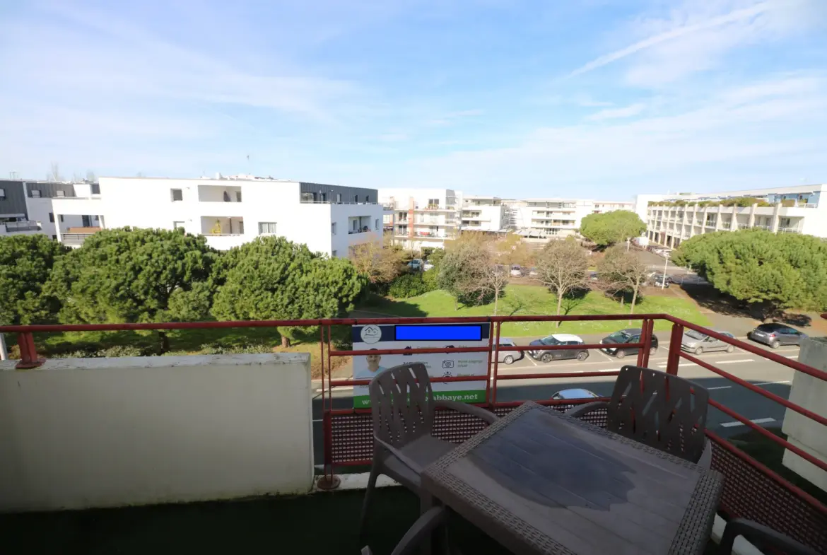 À vendre : Appartement T1bis en duplex avec terrasse à La Rochelle 