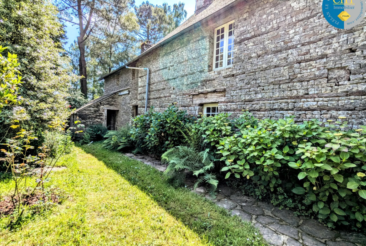 Longère authentique à vendre sur les hauteurs de Plélan le Grand 