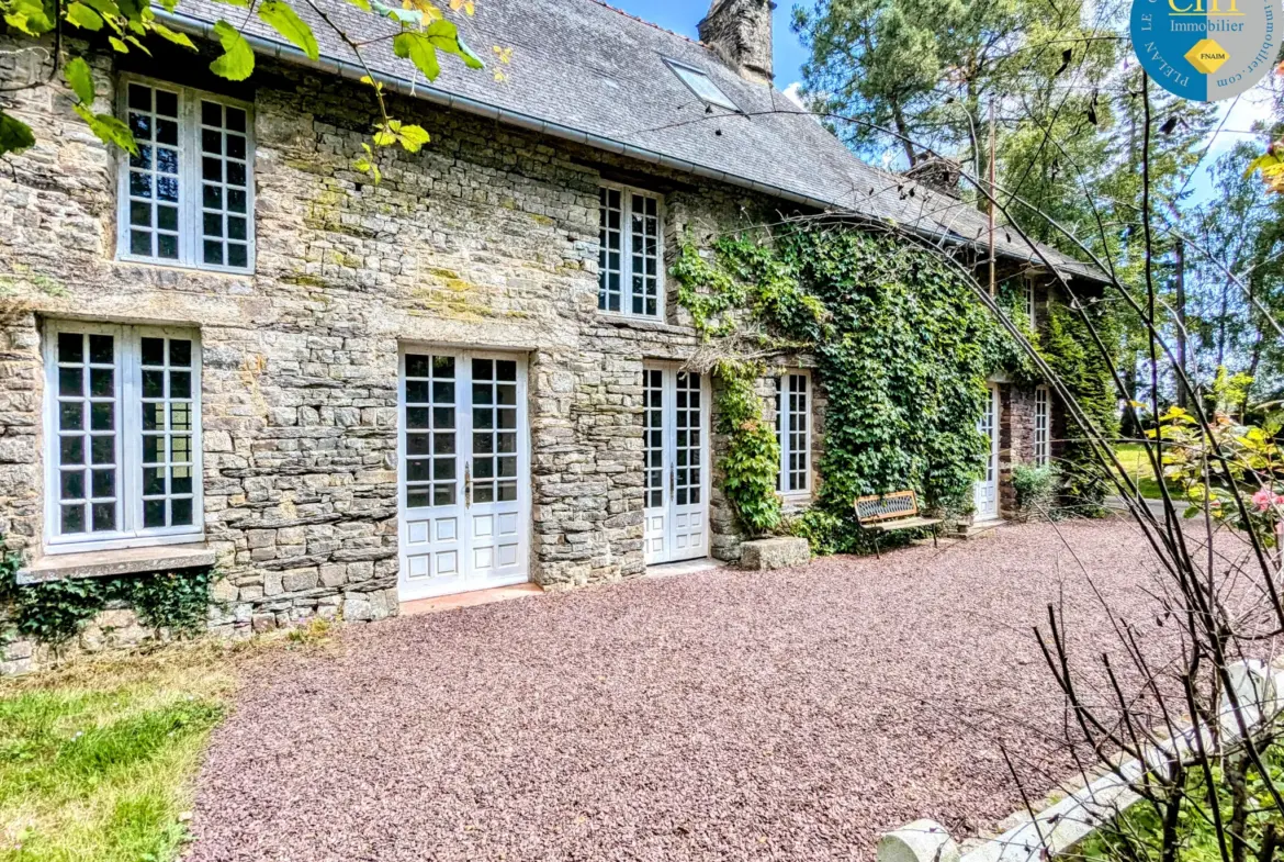 Longère authentique à vendre sur les hauteurs de Plélan le Grand 