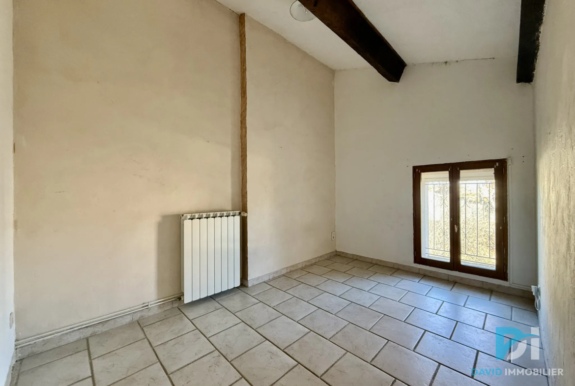 Charmante Maison Vigneronne de 160 m2 à Saint-Thibéry avec Garage 