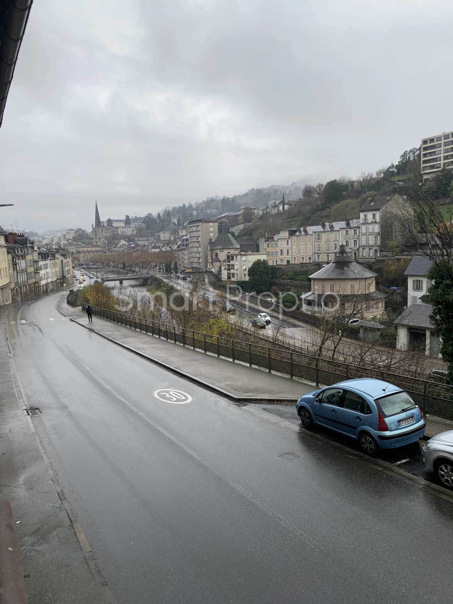 Maison à vendre à Tulle - 97 m² avec jardin et garages privatifs 