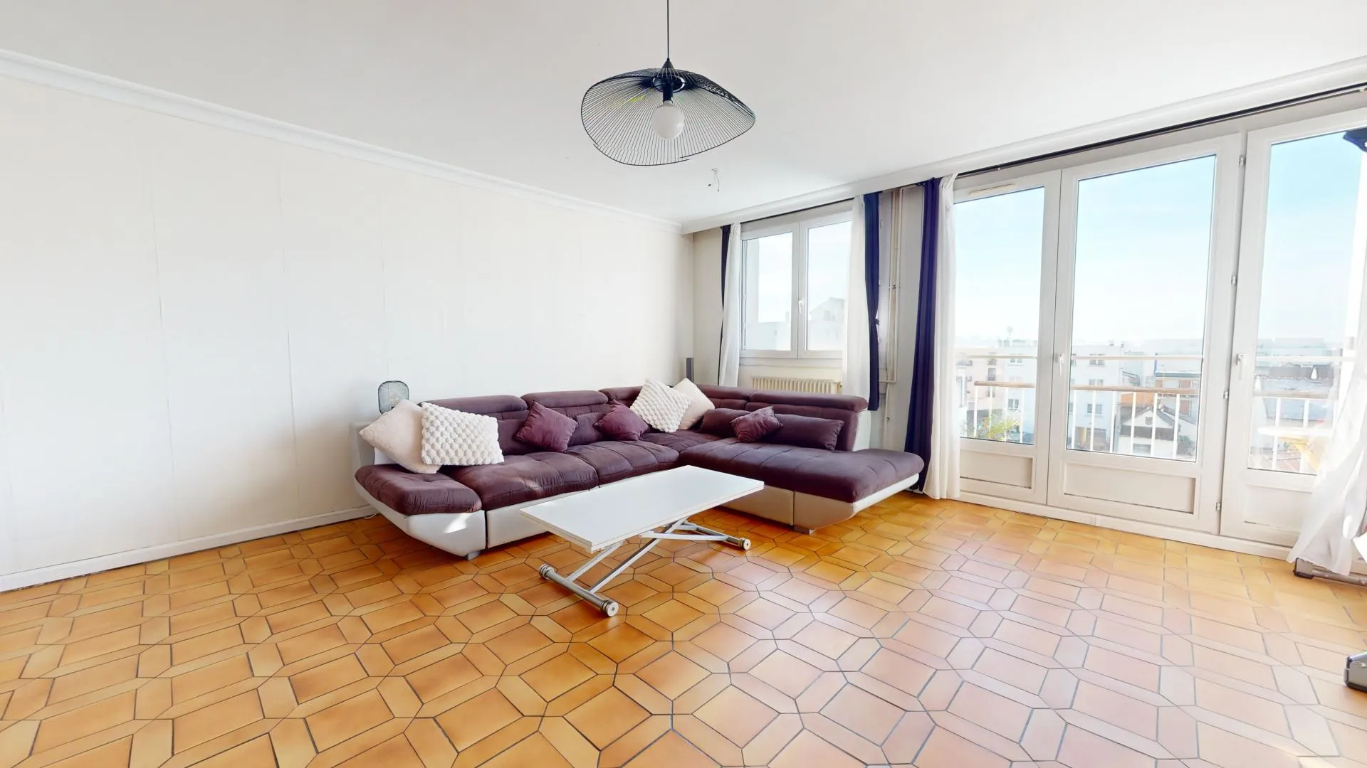 Appartement F4 de 94.40 m² avec balcon, cave et parking à Drancy 