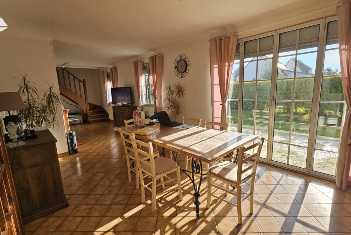 Maison 4 chambres avec sous-sol à vendre à Dieppe 