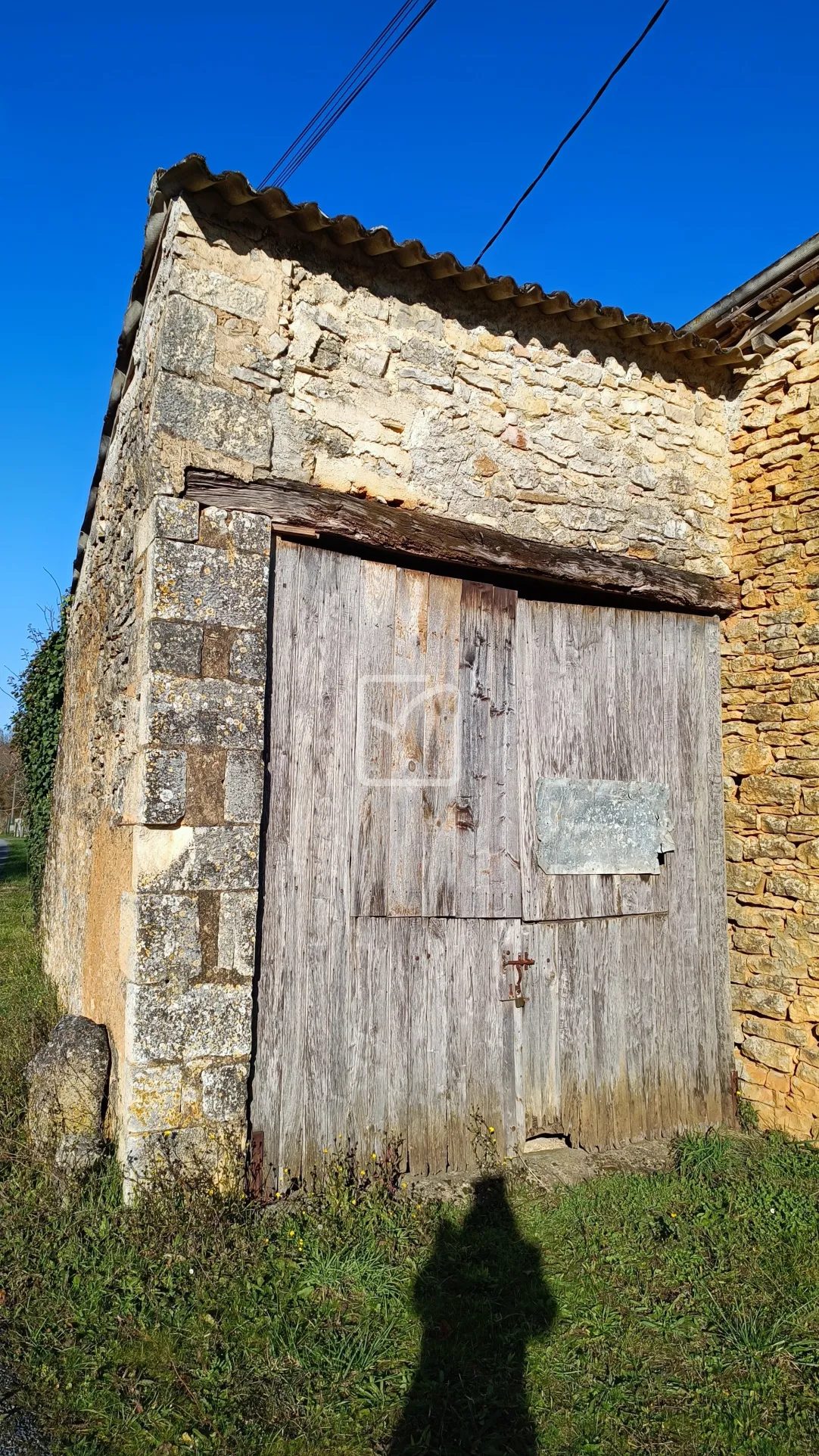 Maison à rénover en campagne à Coulaures 