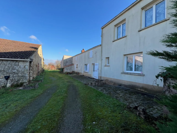 Agréable maison avec jardin à Ste Gemme La Plaine