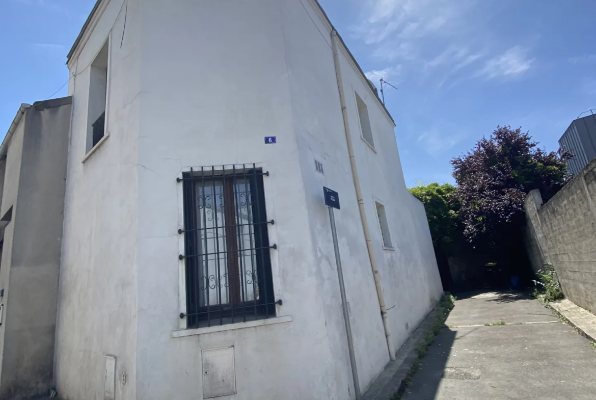 Maison de ville à vendre à La Courneuve - 81 m² habitables 