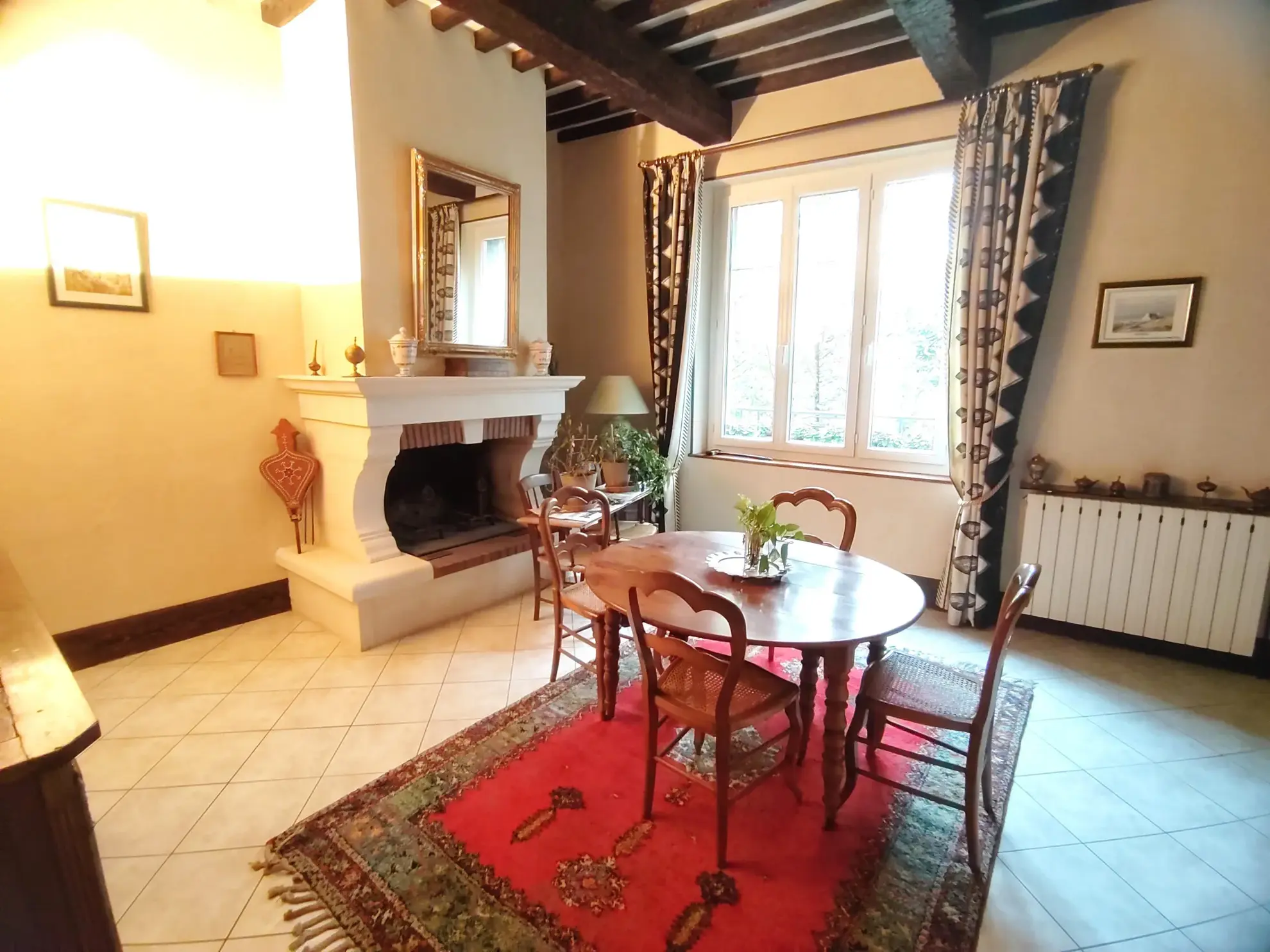 Appartement spacieux au cœur de Castres avec garage 