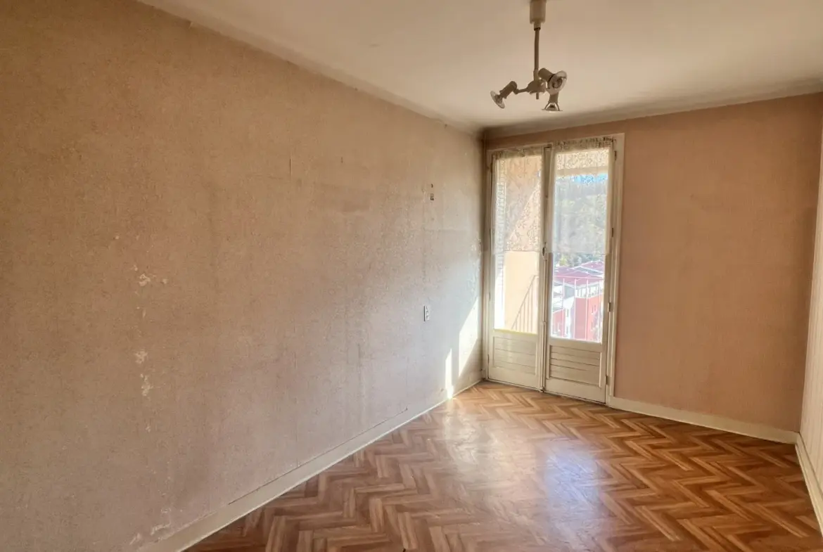 Appartement T4 à vendre à Valserhône avec balcon 