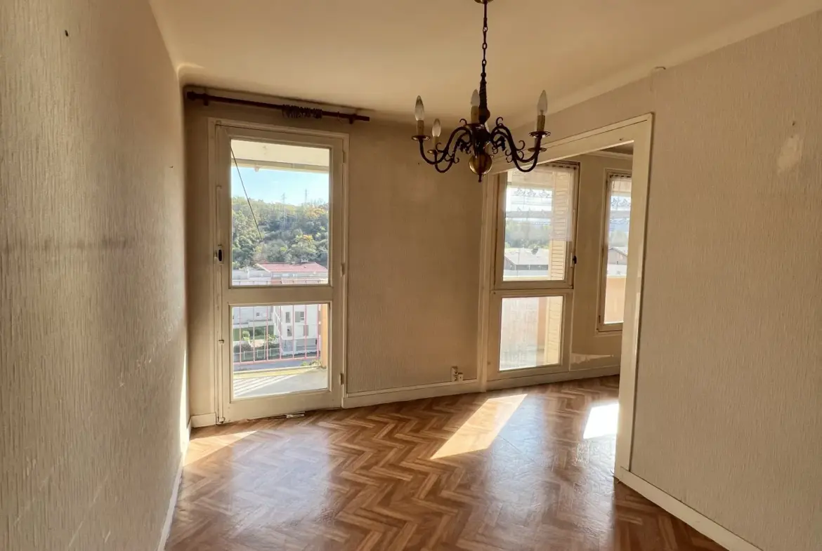 Appartement T4 à vendre à Valserhône avec balcon 