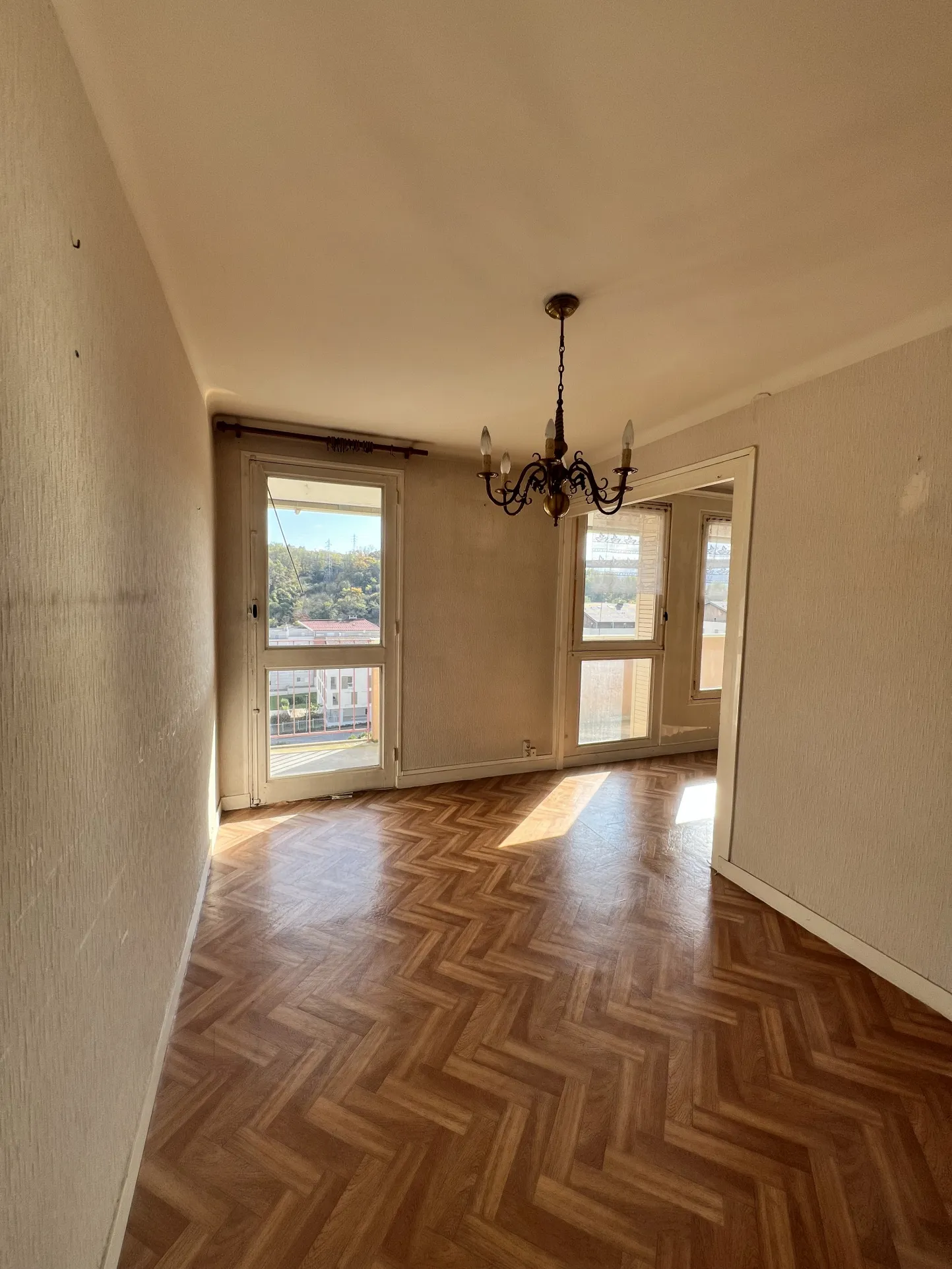 Appartement T4 à vendre à Valserhône avec balcon 