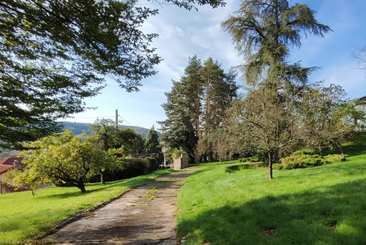 Terrains constructibles à vendre à Aurec-sur-Loire avec vue sur la Loire 