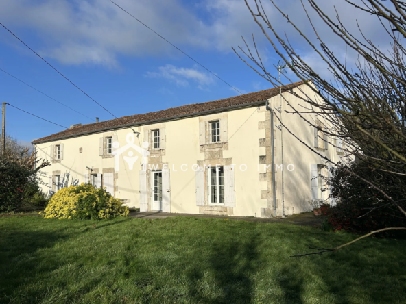 'LA RONDELAISE' - Maison à Vendre en Exclusivité à La Ronde