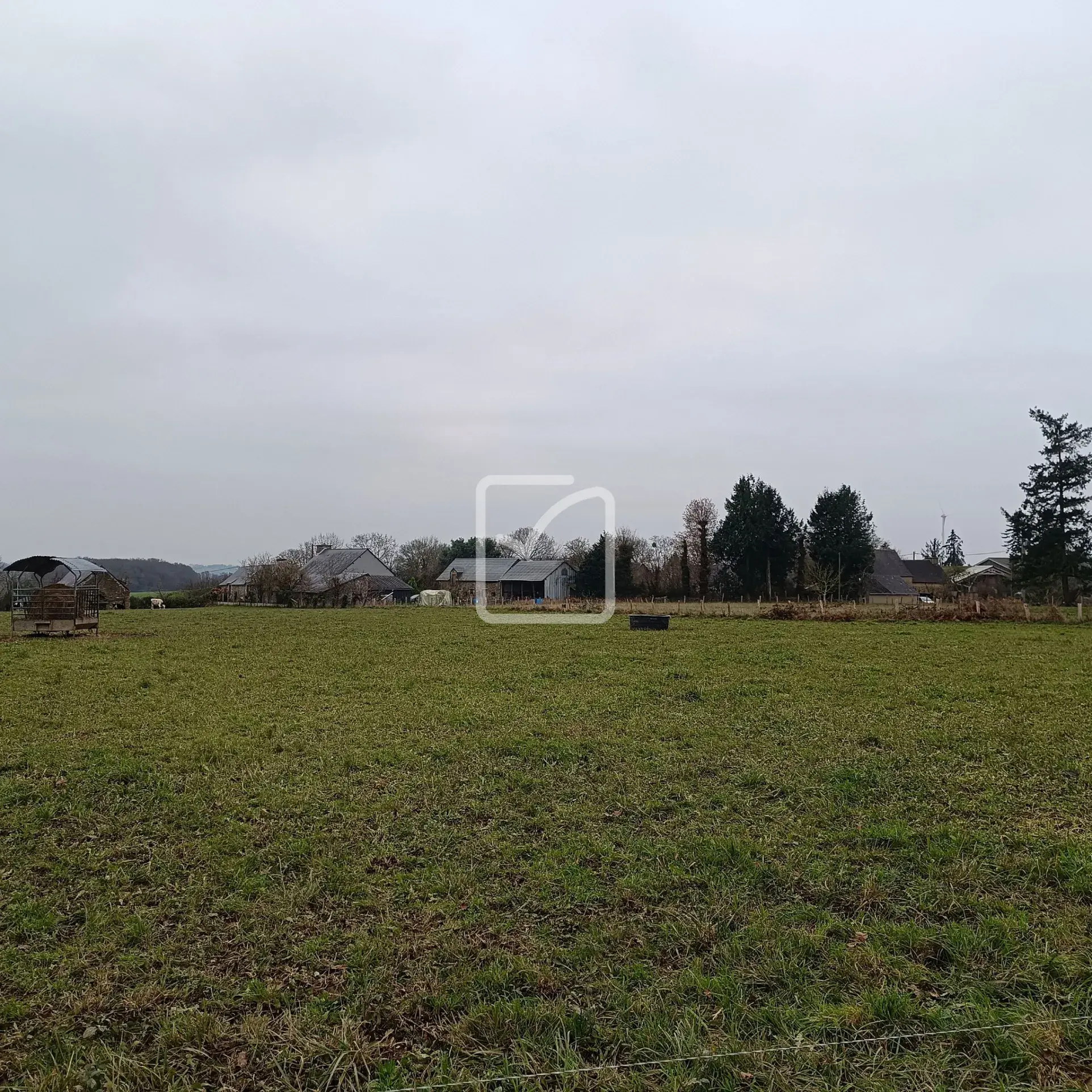 Corps de ferme sur 1 hectare à Saint Malo des 3 Fontaines 