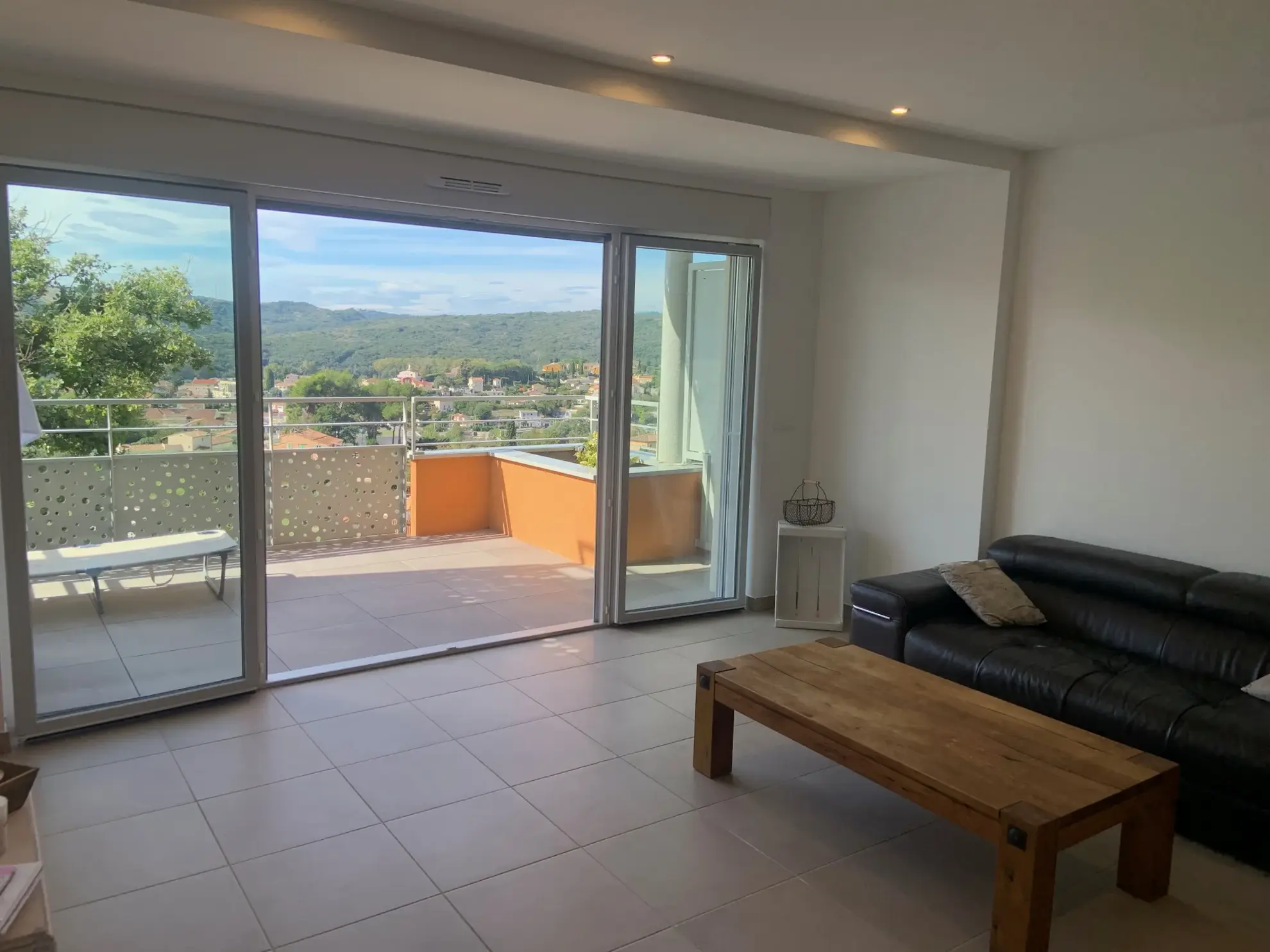 Appartement 2 pièces neuf à Cagnes-sur-Mer avec terrasse 