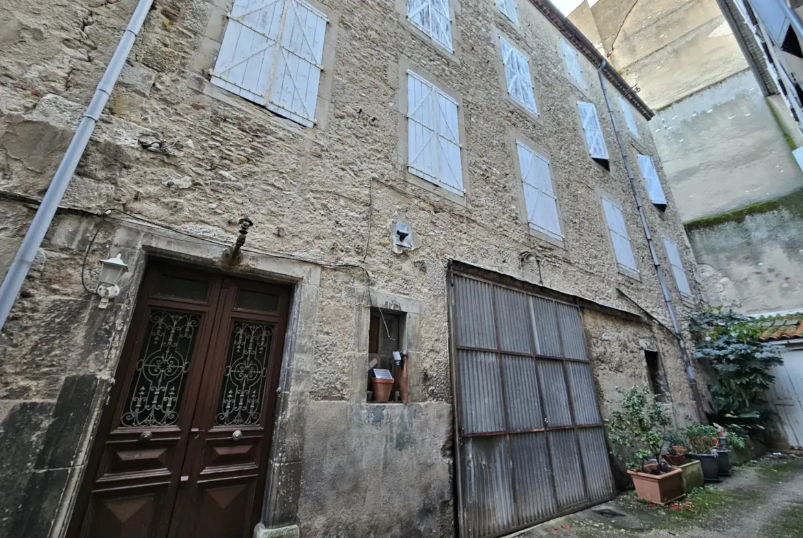 Immeuble à Renover au Centre Historique de Castres 