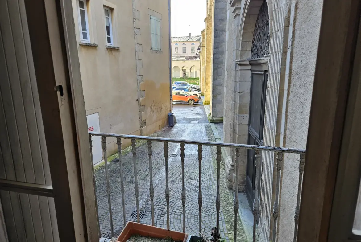 Immeuble à Renover au Centre Historique de Castres 