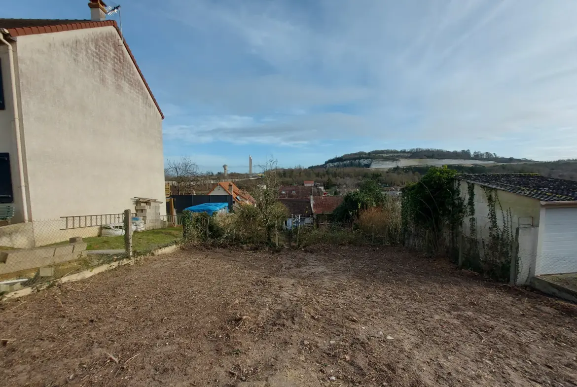 Terrain constructible de 265 m² à vendre à Mantes-La-Ville 