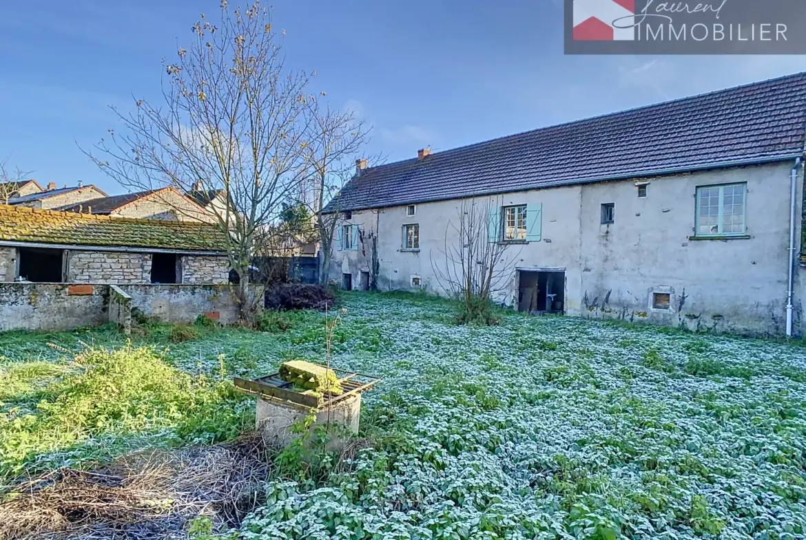 Maison en vente à Savigny-Sur-Grosne pour 125 000 euros 