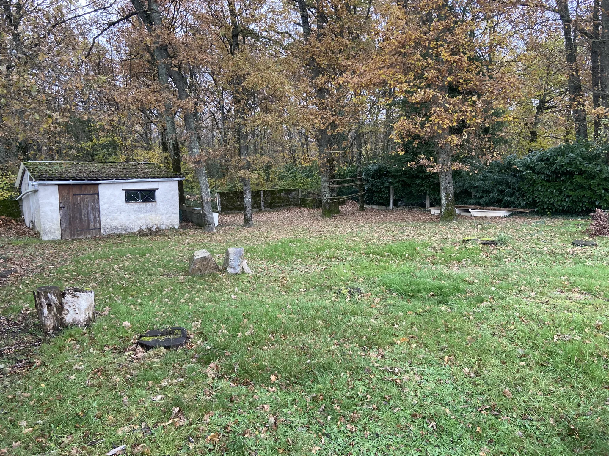 Maison de plain-pied à Chaillot avec piscine et garage 