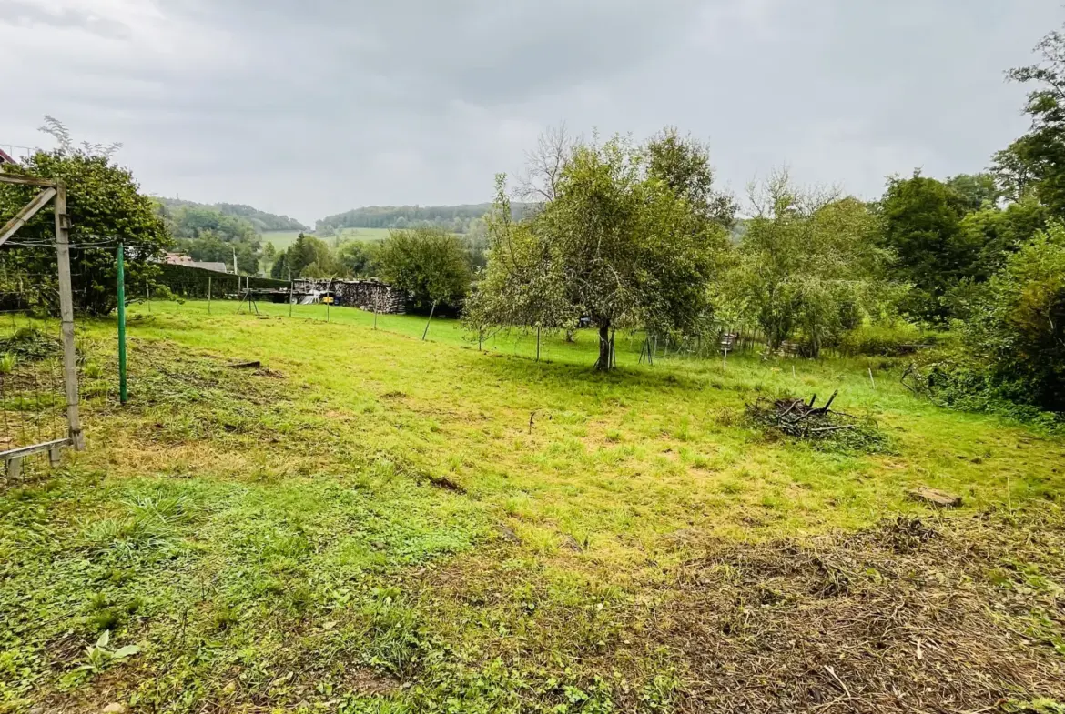 Maison rénovée 110 m² avec 4 chambres à Dambenoit-les-Colombes 