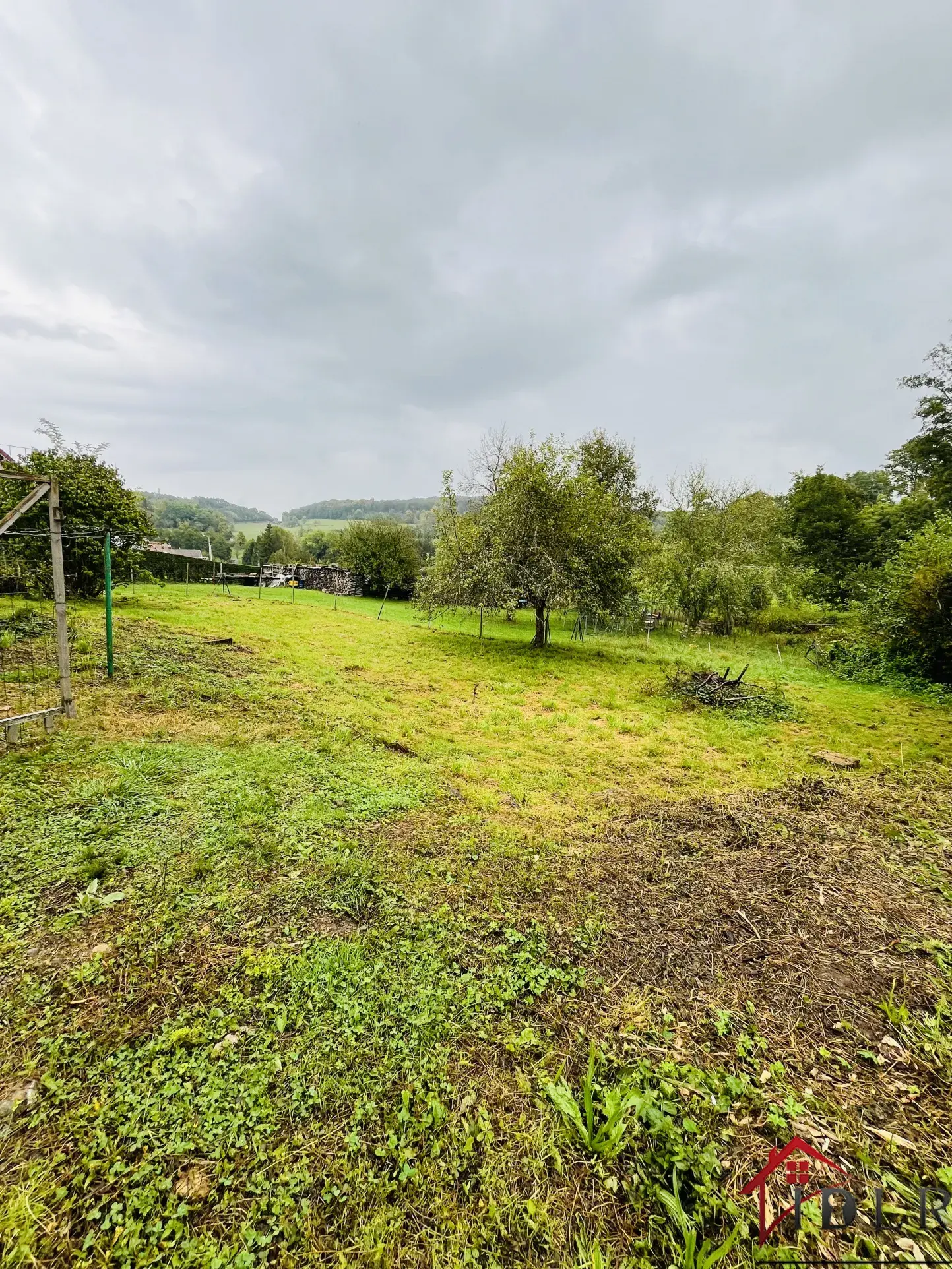 Maison rénovée 110 m² avec 4 chambres à Dambenoit-les-Colombes 