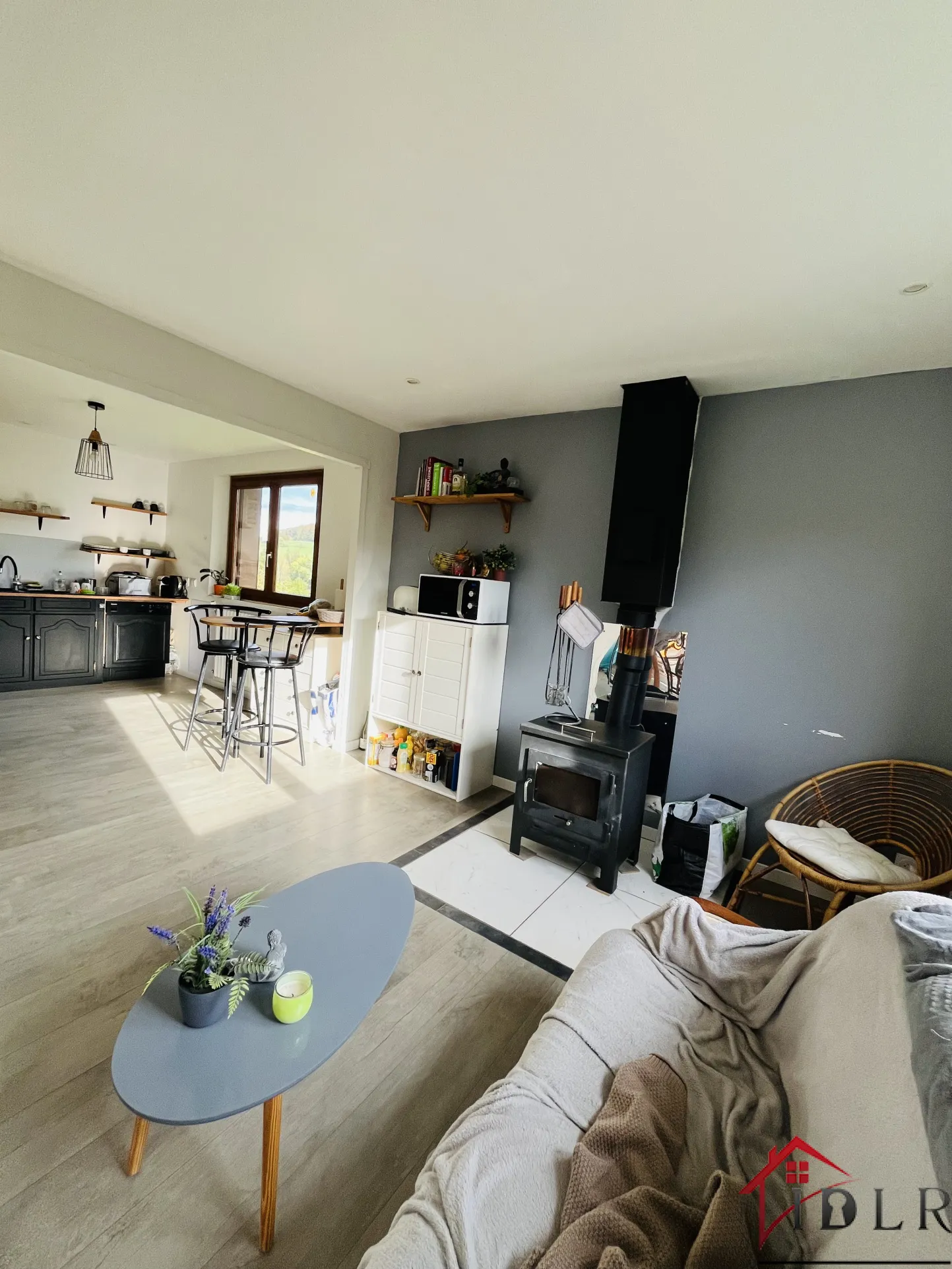 Maison rénovée 110 m² avec 4 chambres à Dambenoit-les-Colombes 