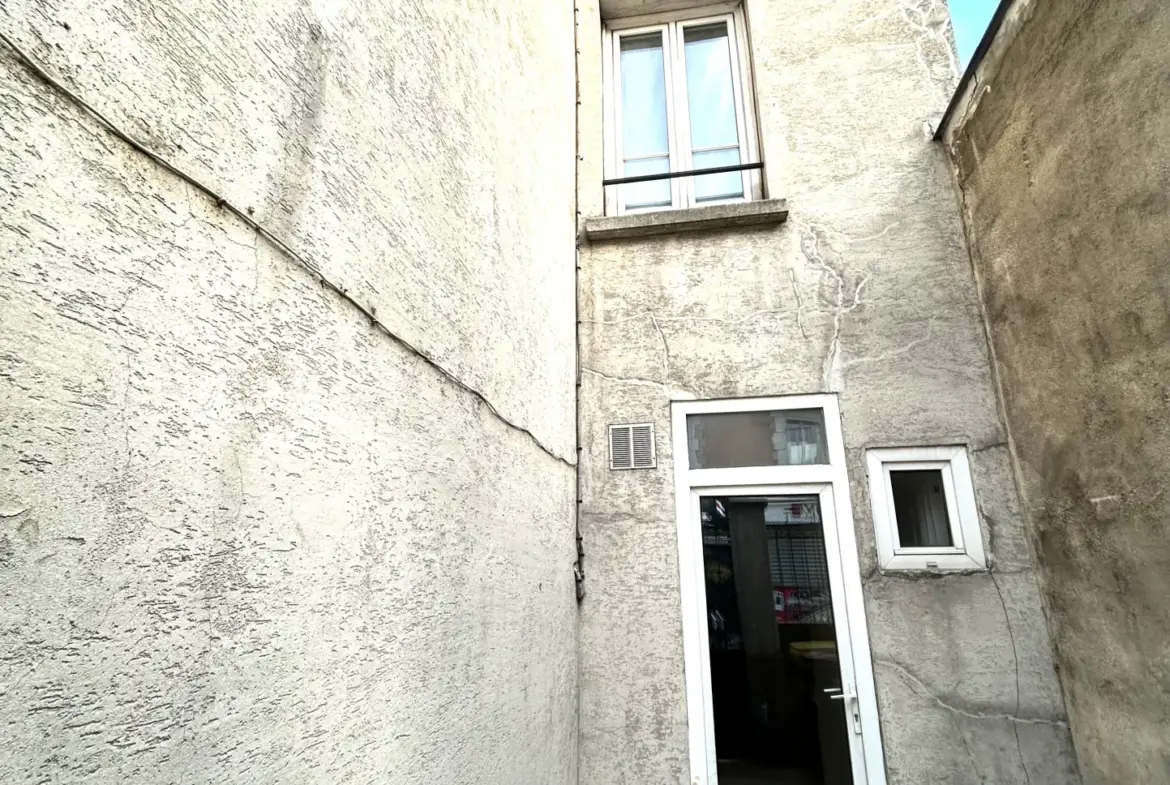 À vendre : Appartement 3 pièces de 56 m² à Villemomble 