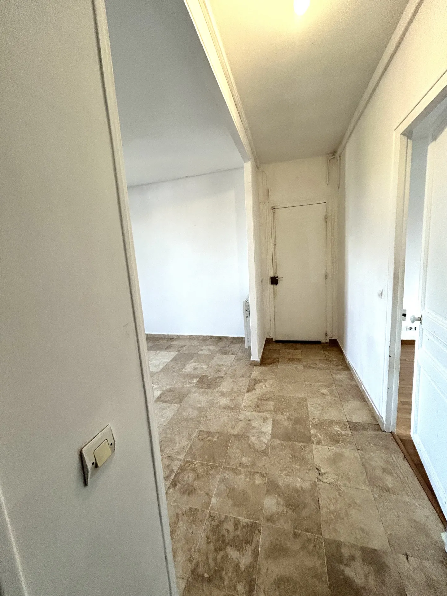 À vendre : Appartement 3 pièces de 56 m² à Villemomble 