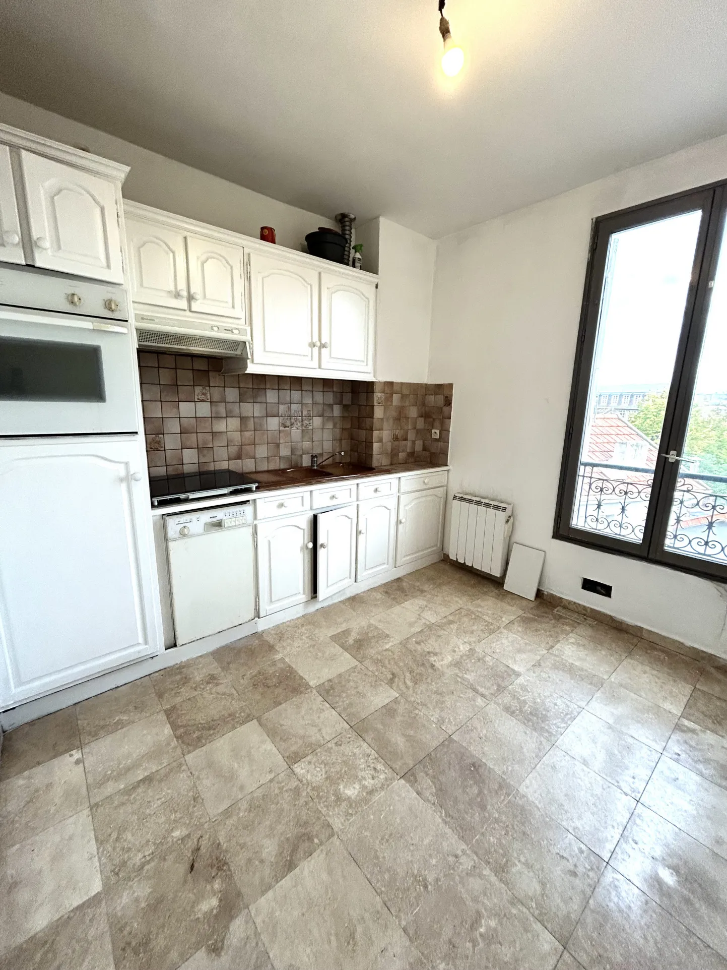 À vendre : Appartement 3 pièces de 56 m² à Villemomble 