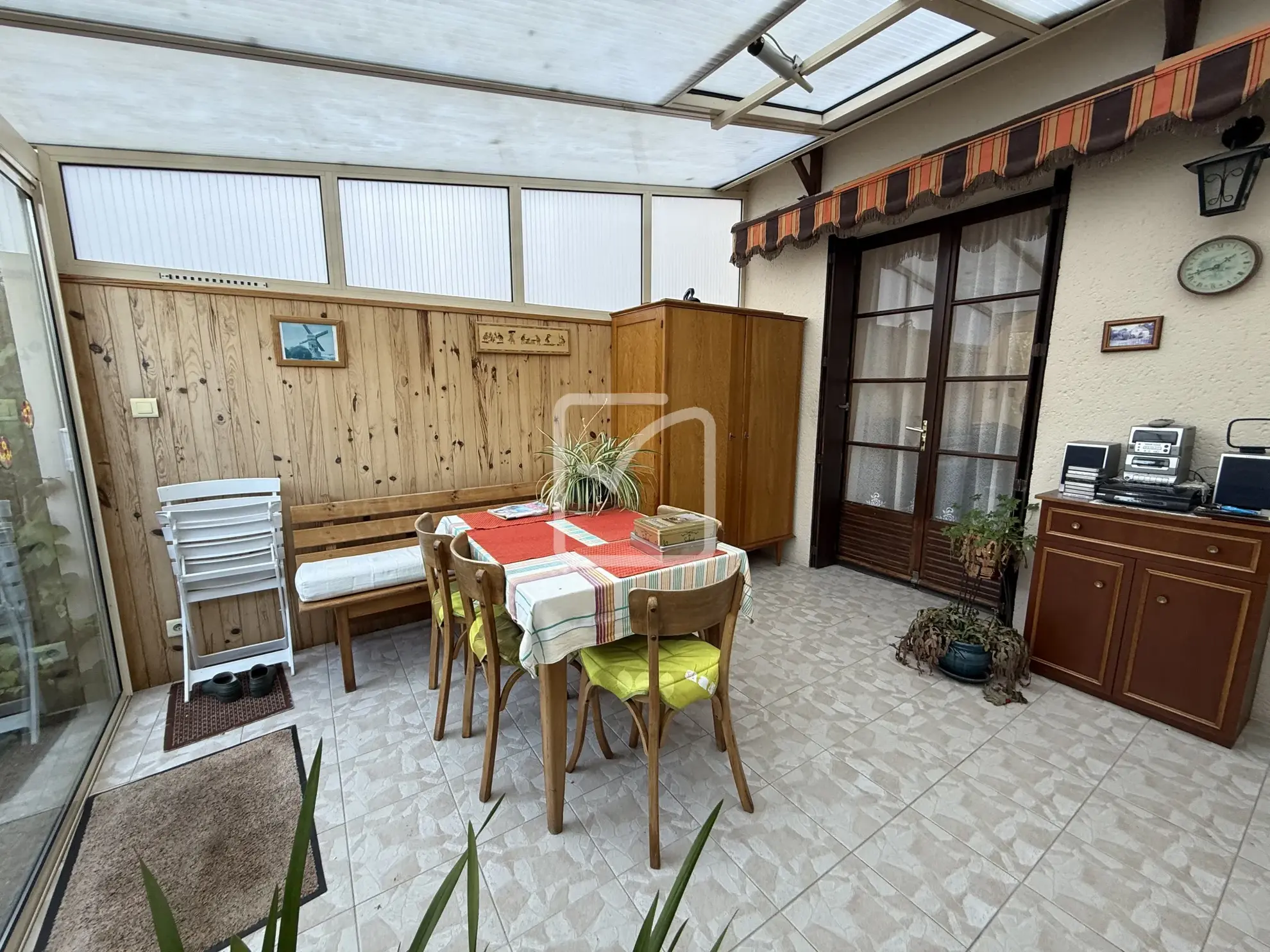 Maison à vendre à Poitiers avec jardin clos et 2 chambres 